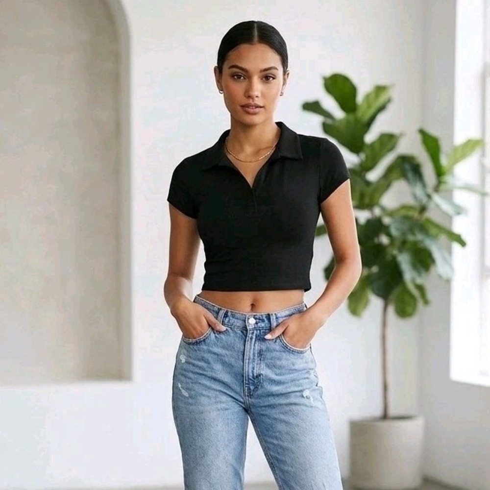 ALO YOGA Black Choice Cropped Polo Shirt Top Short Sleeve Athletic Size XS